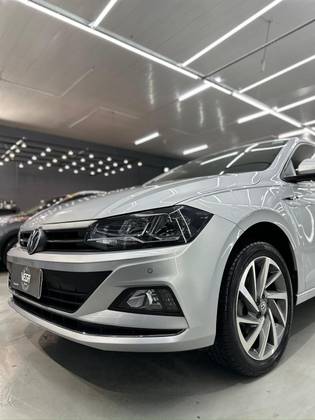 VOLKSWAGEN POLO 1.0 200 TSI HIGHLINE AUTOMÁTICO VOLKSWAGEN POLO 1.0 200 TSI HIGHLINE AUTOMÁTICO